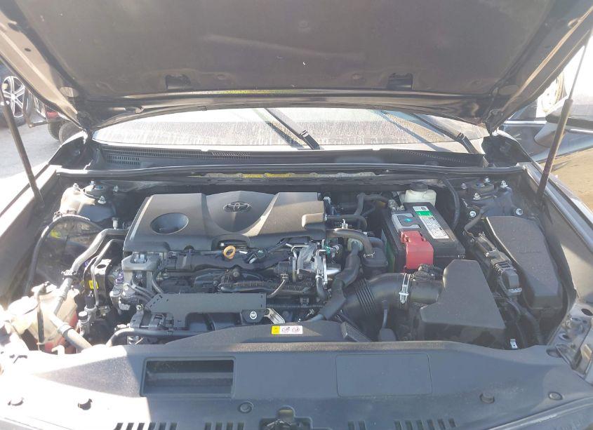 Photo 10 of 2018 Toyota Camry XSE (VIN 4T1B61HKXJU127671)