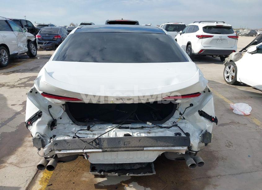 Photo 17 of 2018 Toyota Camry XSE (VIN 4T1B61HKXJU152439)