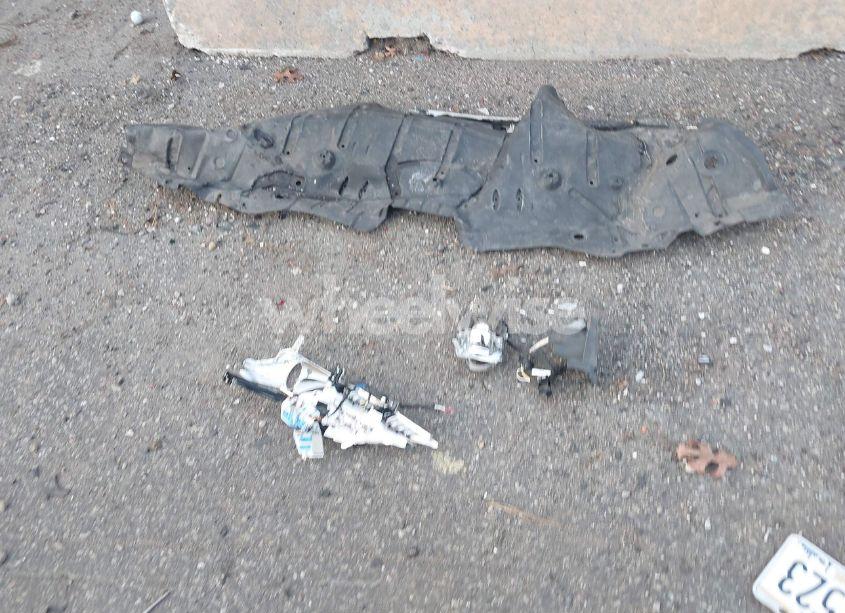 Photo 11 of 2018 Toyota Camry XSE (VIN 4T1B61HKXJU159066)