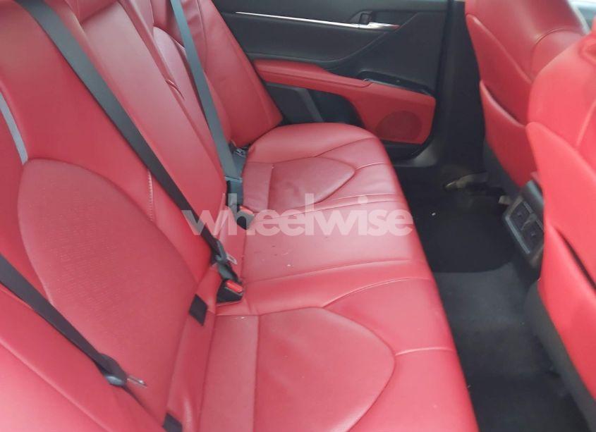 Photo 8 of 2018 Toyota Camry XSE (VIN 4T1B61HKXJU159066)