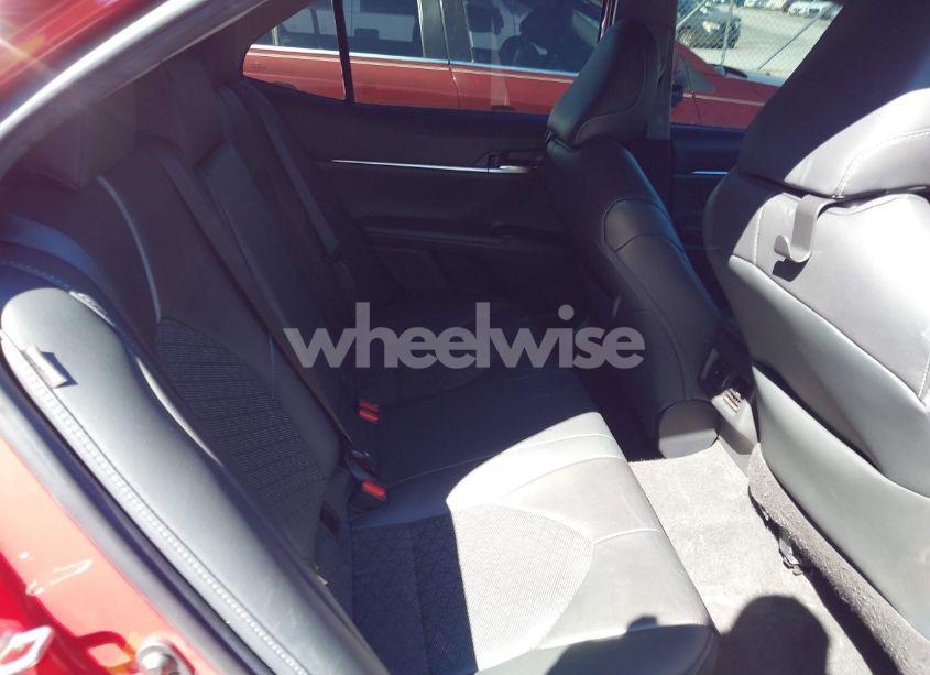 Photo 8 of 2019 Toyota Camry XSE (VIN 4T1B61HKXKU164558)