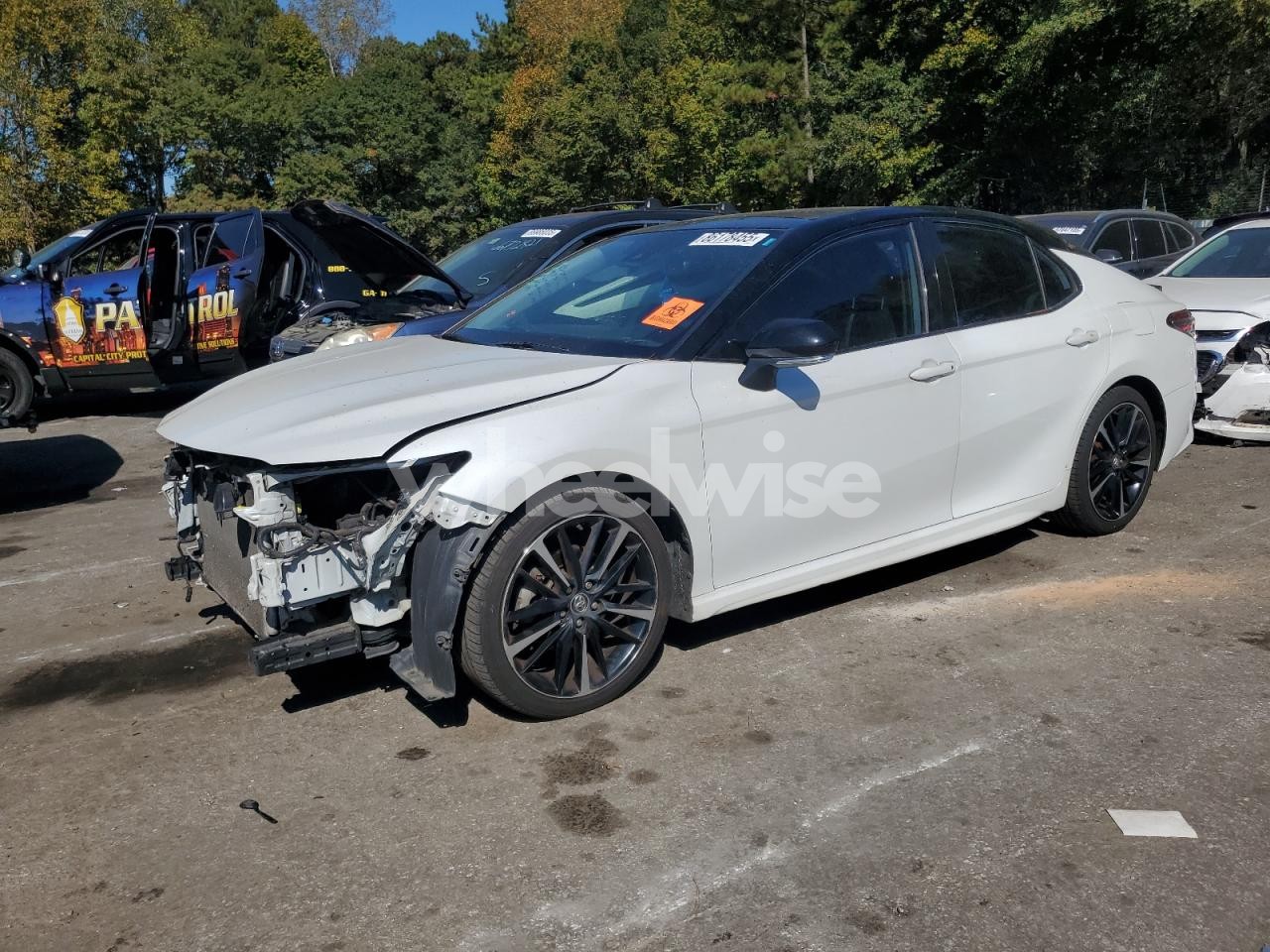 2019 TOYOTA CAMRY XSE (VIN 4T1B61HKXKU180453) main photo