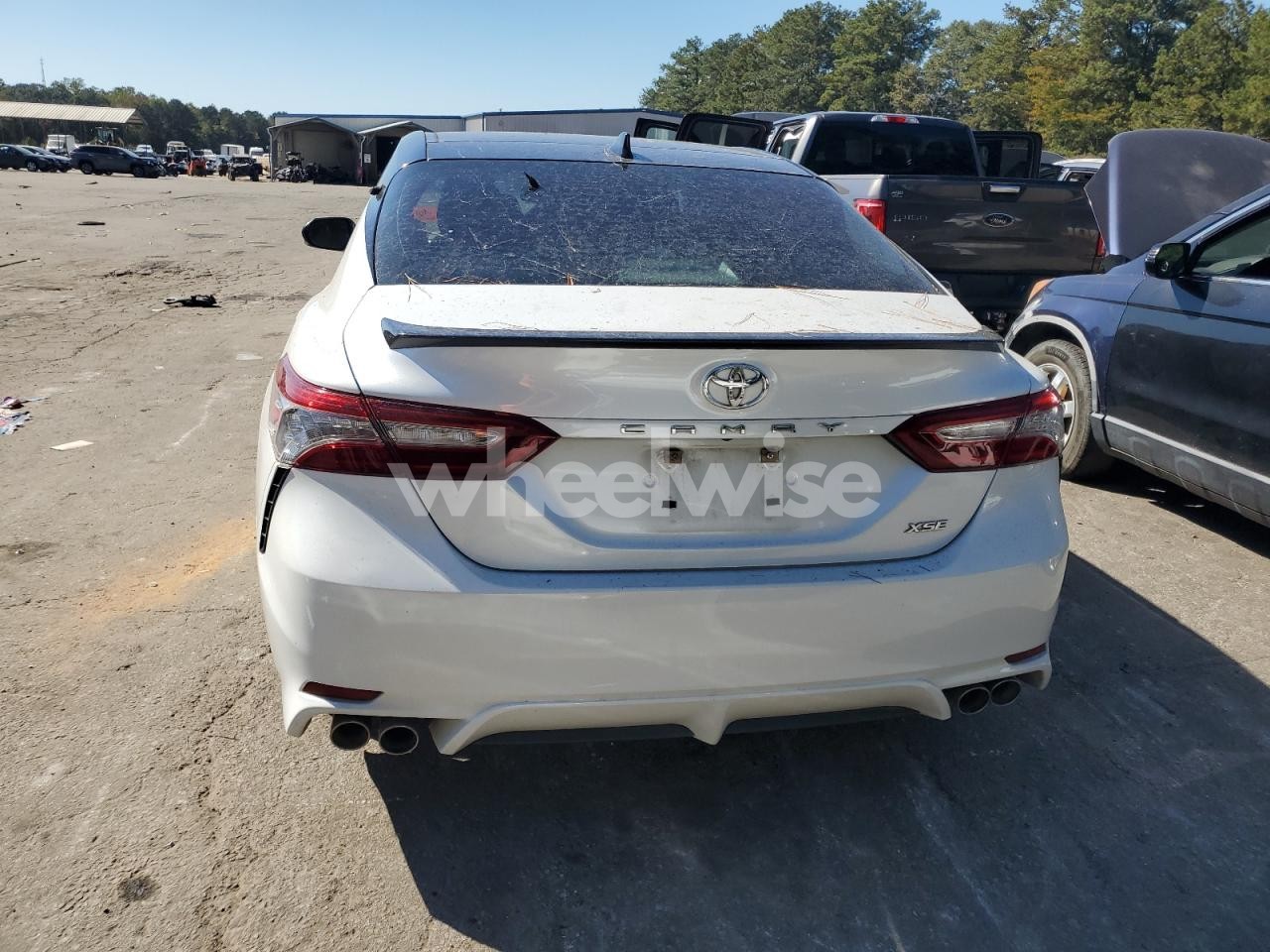 Photo 6 of 2019 TOYOTA CAMRY XSE (VIN 4T1B61HKXKU180453)