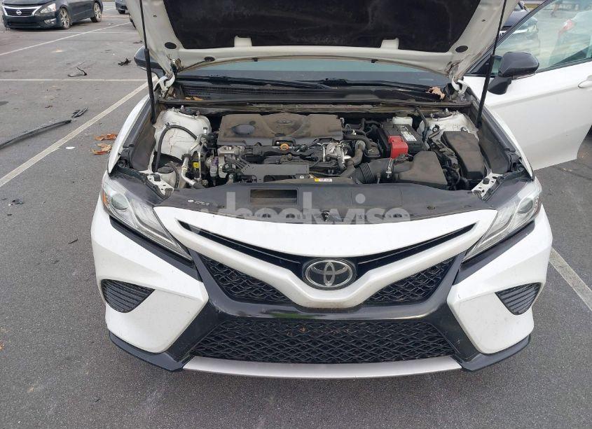 Photo 10 of 2019 Toyota Camry XSE (VIN 4T1B61HKXKU204721)