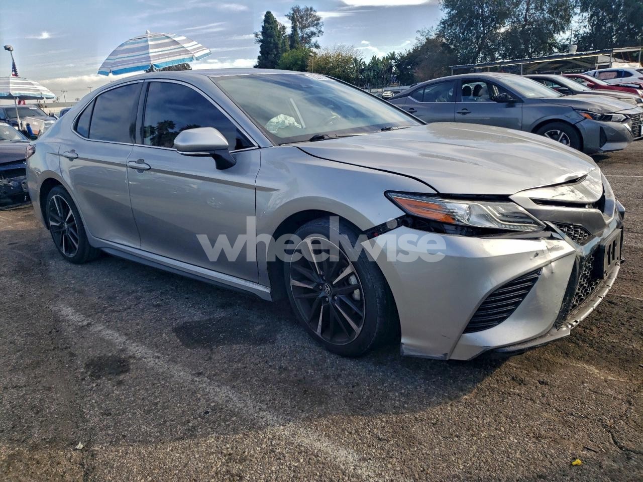 Photo 4 of 2019 TOYOTA CAMRY XSE (VIN 4T1B61HKXKU248024)