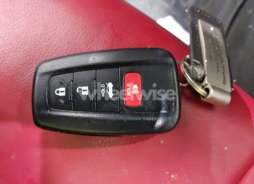 Photo 11 of 2019 Toyota Camry XSE (VIN 4T1B61HKXKU295120)