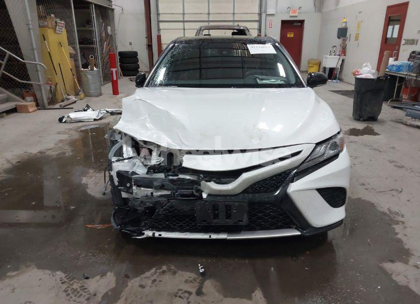 Photo 13 of 2019 Toyota Camry XSE (VIN 4T1B61HKXKU295120)