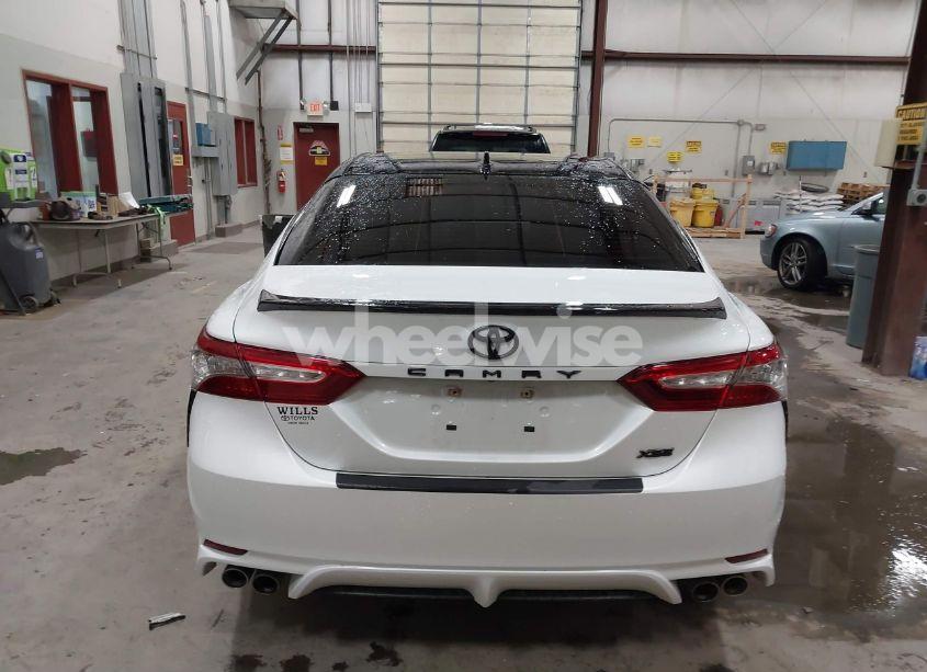 Photo 17 of 2019 Toyota Camry XSE (VIN 4T1B61HKXKU295120)
