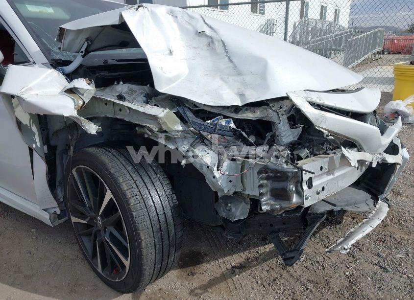 Photo 6 of 2019 Toyota Camry XSE (VIN 4T1B61HKXKU702448)