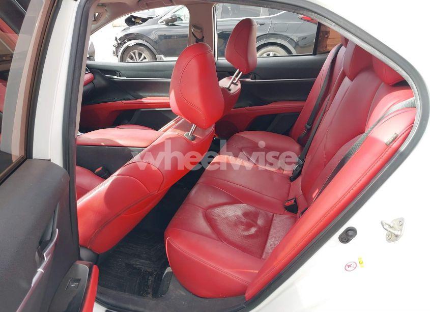 Photo 8 of 2019 Toyota Camry XSE (VIN 4T1B61HKXKU702448)