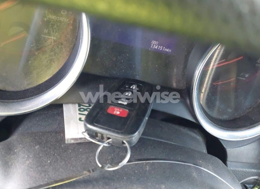 Photo 11 of 2019 Toyota Camry XSE (VIN 4T1B61HKXKU720142)