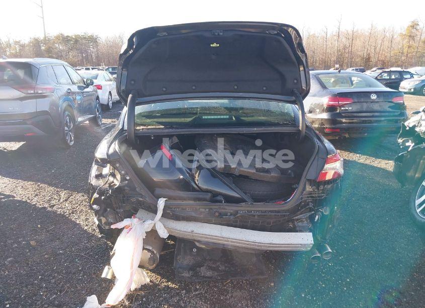 Photo 17 of 2019 Toyota Camry XSE (VIN 4T1B61HKXKU720142)