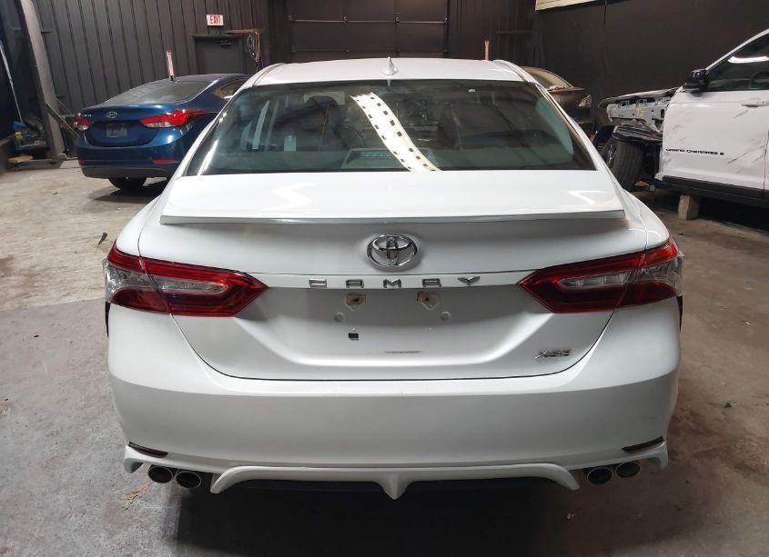 Photo 17 of 2019 Toyota Camry XSE (VIN 4T1B61HKXKU761080)
