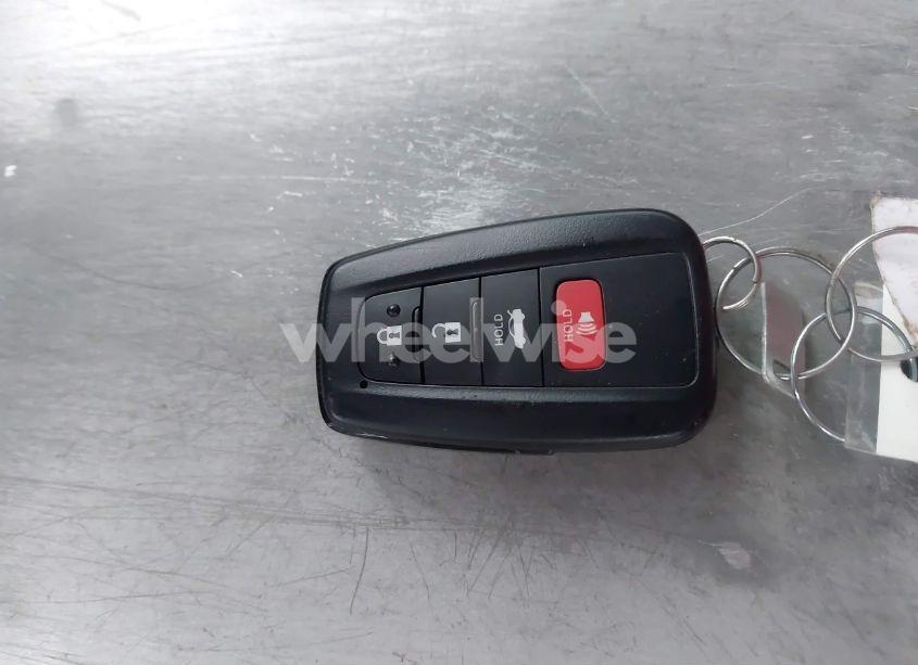 Photo 11 of 2019 Toyota Camry XSE (VIN 4T1B61HKXKU809239)