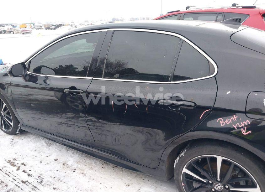 Photo 15 of 2019 Toyota Camry XSE (VIN 4T1B61HKXKU809239)