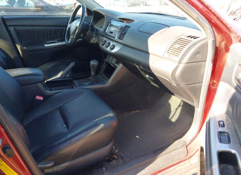 Photo 5 of 2005 Toyota Camry SE V6 (VIN 4T1BA30KX5U508707)