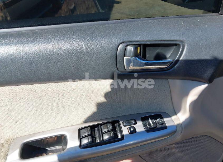 Photo 14 of 2005 Toyota Camry SE V6 (VIN 4T1BA32K05U073922)