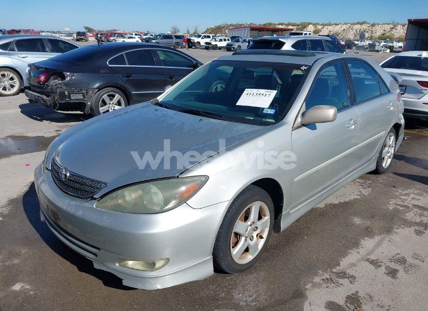 Photo 2 of 2004 Toyota Camry SE V6 (VIN 4T1BA32K14U033847)