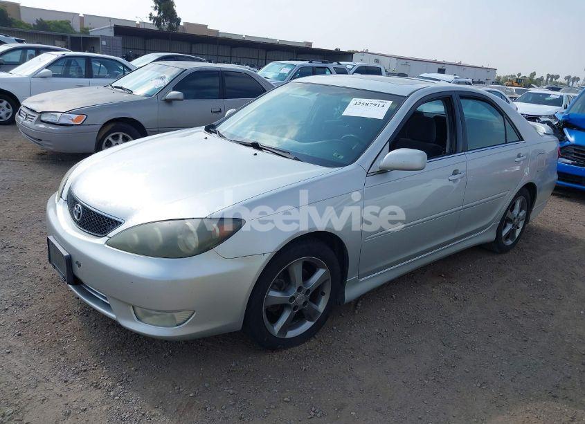 Photo 2 of 2005 Toyota Camry SE V6 (VIN 4T1BA32K15U039049)