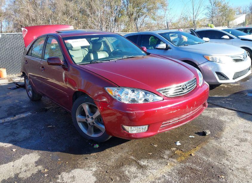 2005 Toyota Camry SE V6 (VIN 4T1BA32K15U506857) main photo