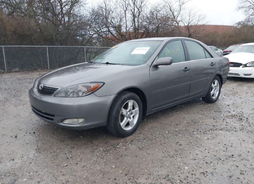 Photo 2 of 2004 Toyota Camry SE V6 (VIN 4T1BA32K24U016085)