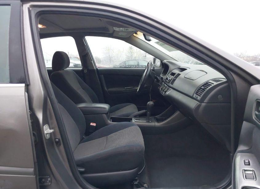 Photo 5 of 2004 Toyota Camry SE V6 (VIN 4T1BA32K24U016085)