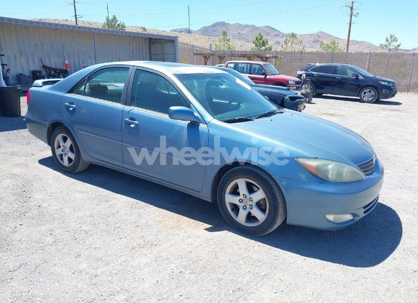 2004 Toyota Camry SE V6 (VIN 4T1BA32K24U026468) main photo