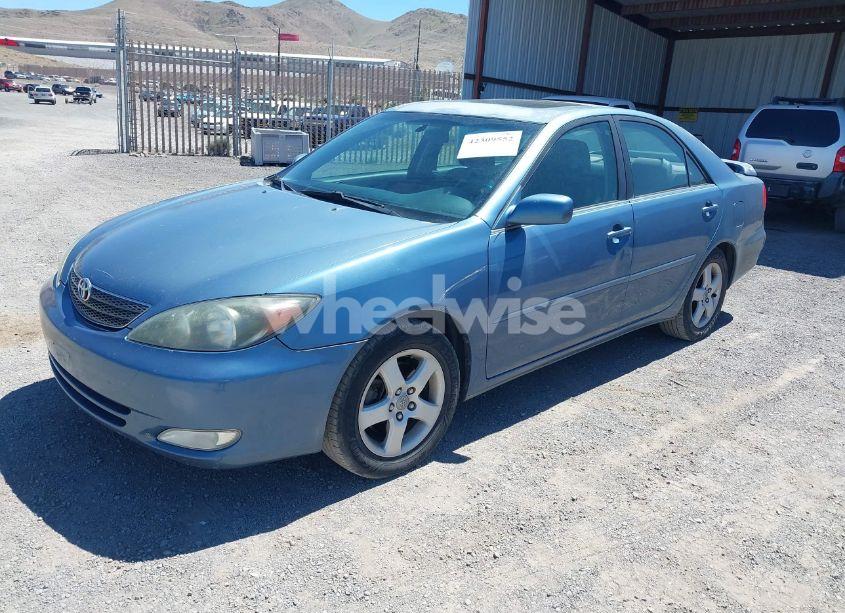 Photo 2 of 2004 Toyota Camry SE V6 (VIN 4T1BA32K24U026468)