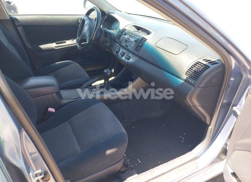 Photo 5 of 2004 Toyota Camry SE V6 (VIN 4T1BA32K24U026468)