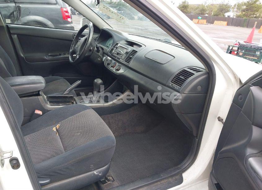 Photo 5 of 2004 Toyota Camry SE V6 (VIN 4T1BA32K44U503417)