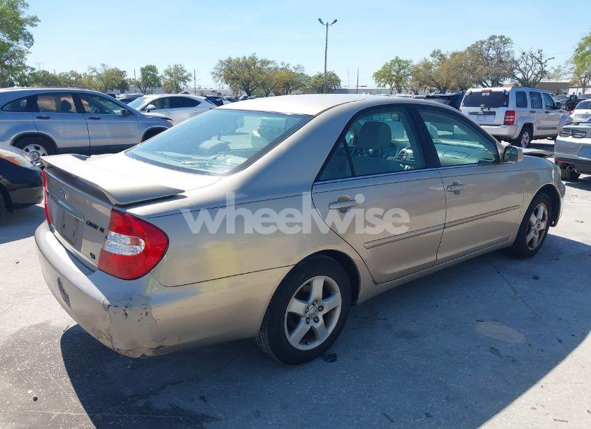 Photo 4 of 2004 Toyota Camry SE V6 (VIN 4T1BA32K44U504616)