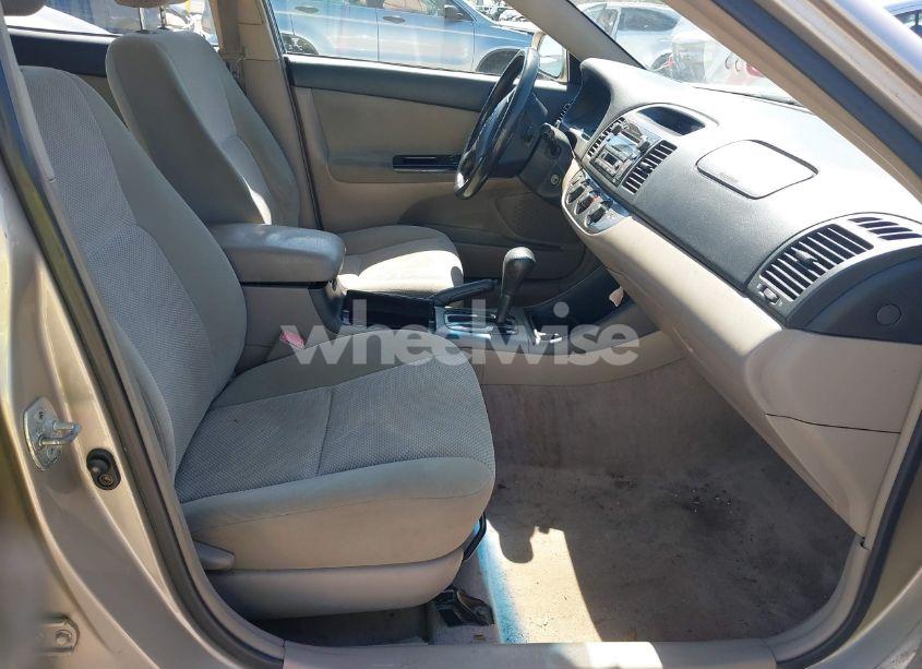 Photo 5 of 2004 Toyota Camry SE V6 (VIN 4T1BA32K44U504616)