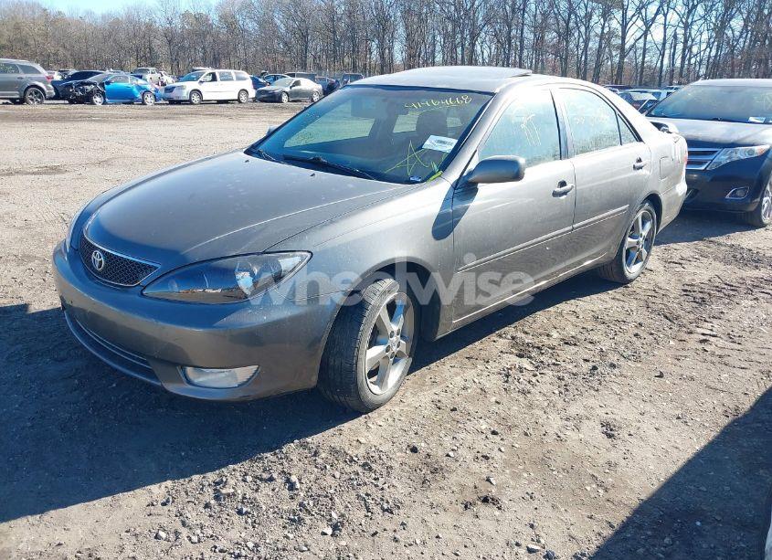 Photo 2 of 2005 Toyota Camry SE V6 (VIN 4T1BA32K45U072370)