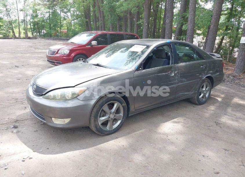 Photo 2 of 2005 Toyota Camry SE V6 (VIN 4T1BA32K75U051903)