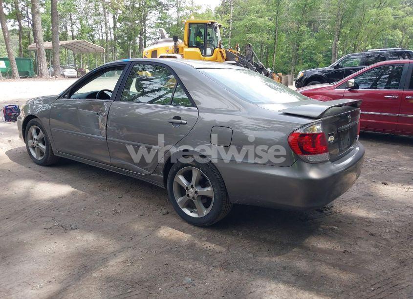 Photo 3 of 2005 Toyota Camry SE V6 (VIN 4T1BA32K75U051903)