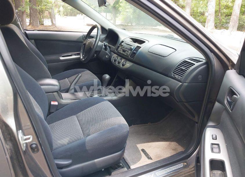 Photo 5 of 2005 Toyota Camry SE V6 (VIN 4T1BA32K75U051903)