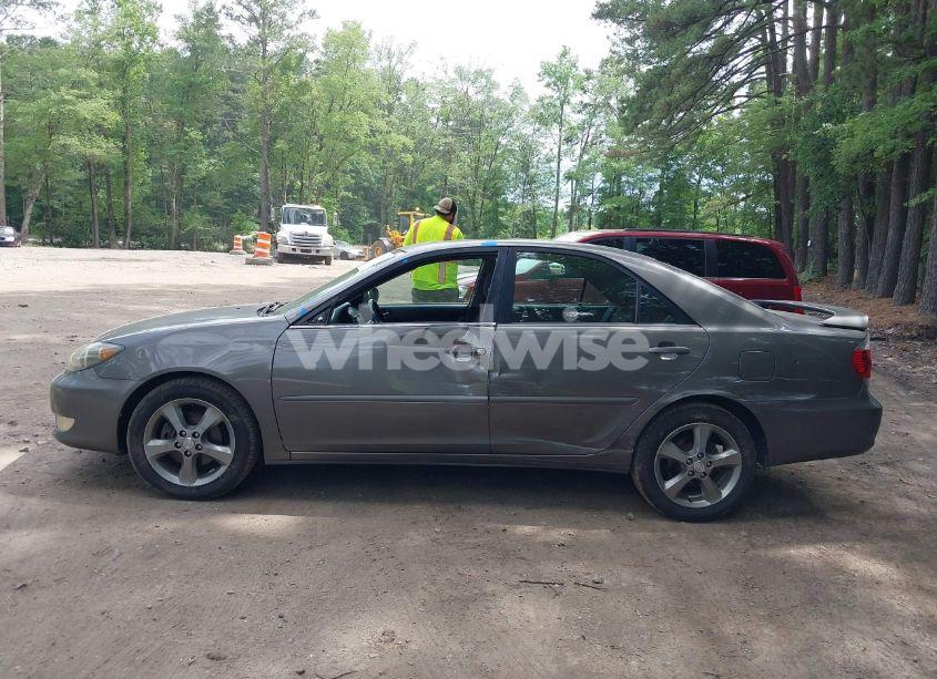 Photo 6 of 2005 Toyota Camry SE V6 (VIN 4T1BA32K75U051903)