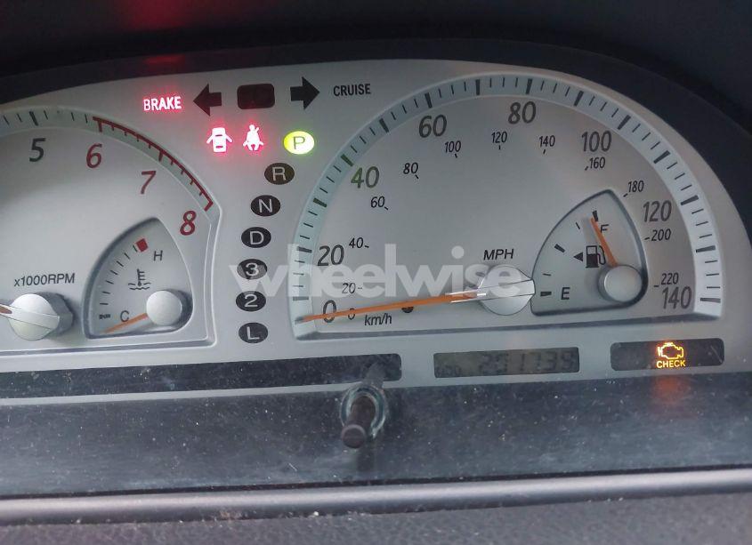 Photo 7 of 2004 Toyota Camry SE V6 (VIN 4T1BA32K84U505848)