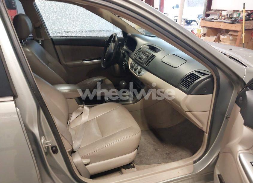 Photo 5 of 2005 Toyota Camry SE V6 (VIN 4T1BA32K85U055037)