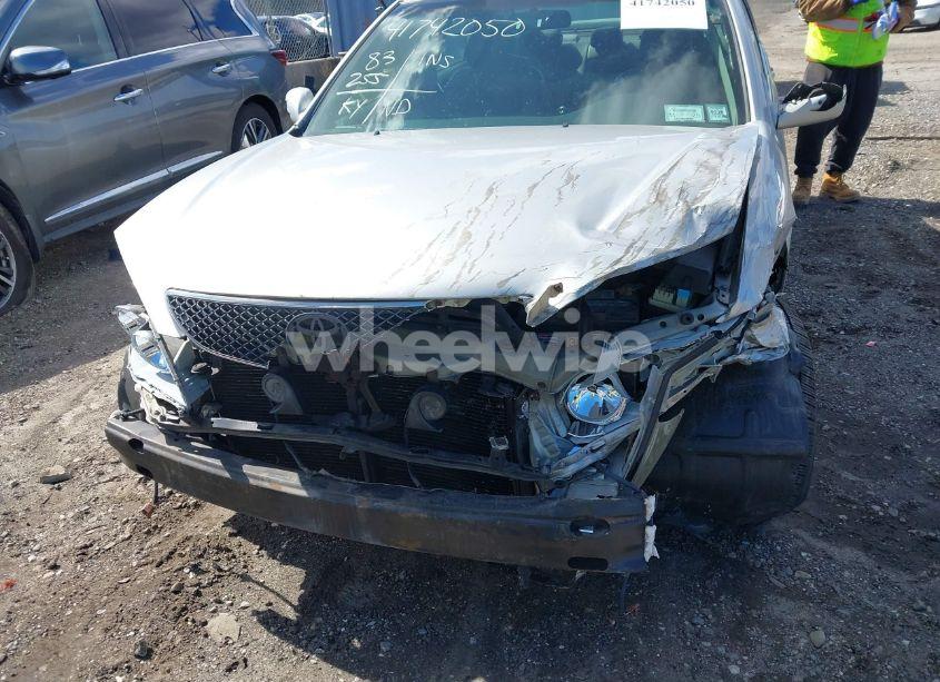 Photo 6 of 2005 Toyota Camry SE V6 (VIN 4T1BA32K85U062683)