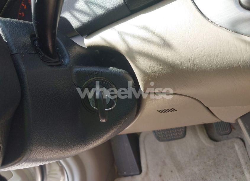Photo 11 of 2005 Toyota Camry SE V6 (VIN 4T1BA32K95U046895)