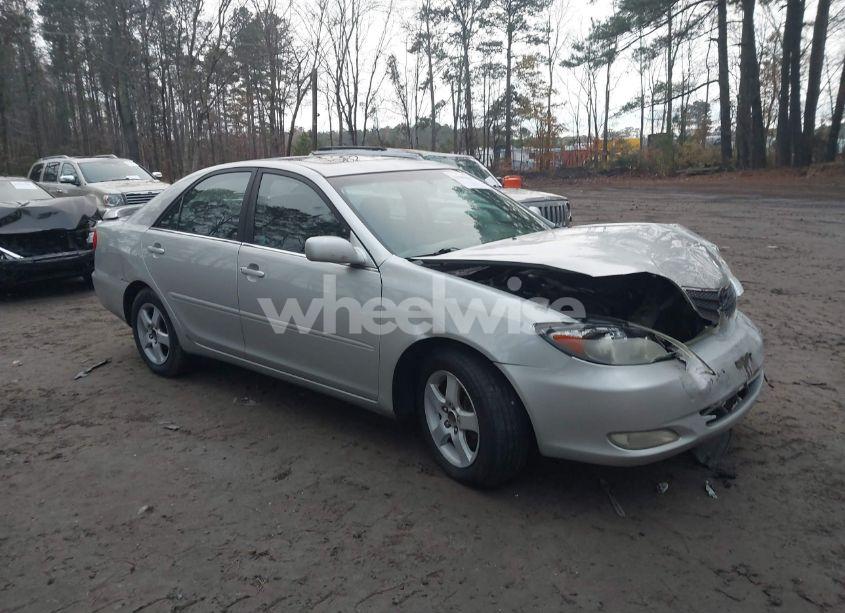 2004 Toyota Camry SE V6 (VIN 4T1BA32KX4U500151) main photo