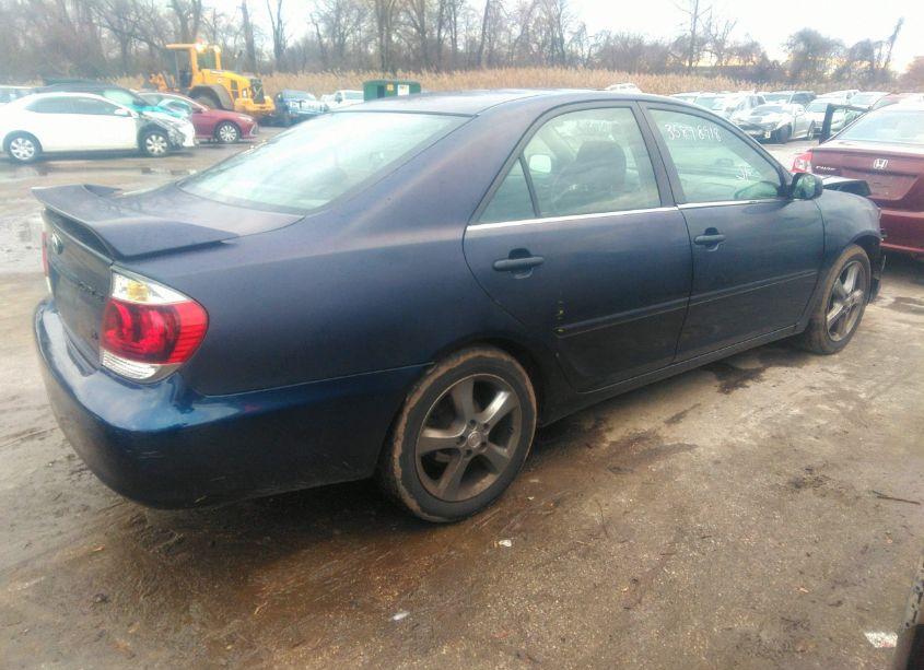 Photo 4 of 2005 Toyota Camry SE V6 (VIN 4T1BA32KX5U509742)