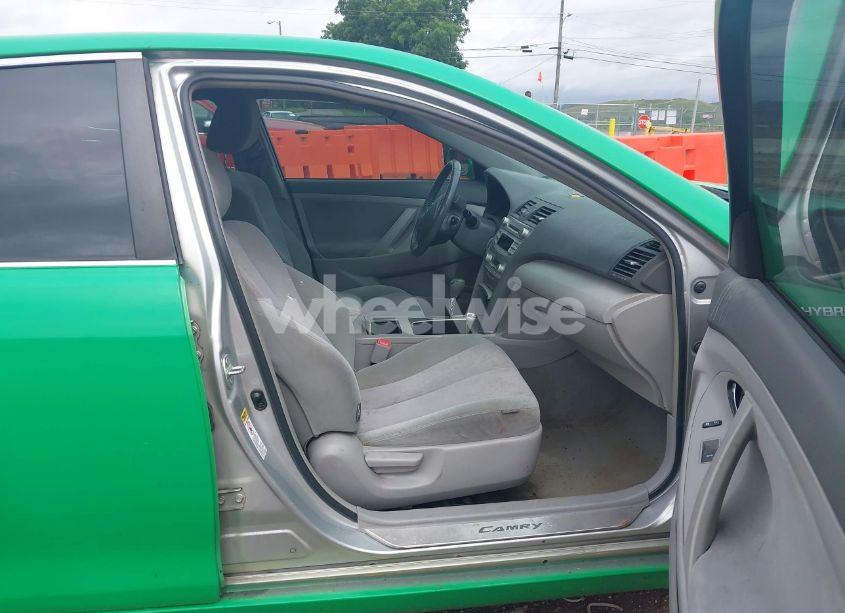 Photo 5 of 2010 Toyota Camry HYBRID (VIN 4T1BB3EK0AU116724)