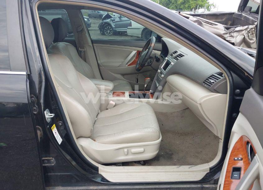 Photo 5 of 2011 Toyota Camry HYBRID (VIN 4T1BB3EK0BU140037)