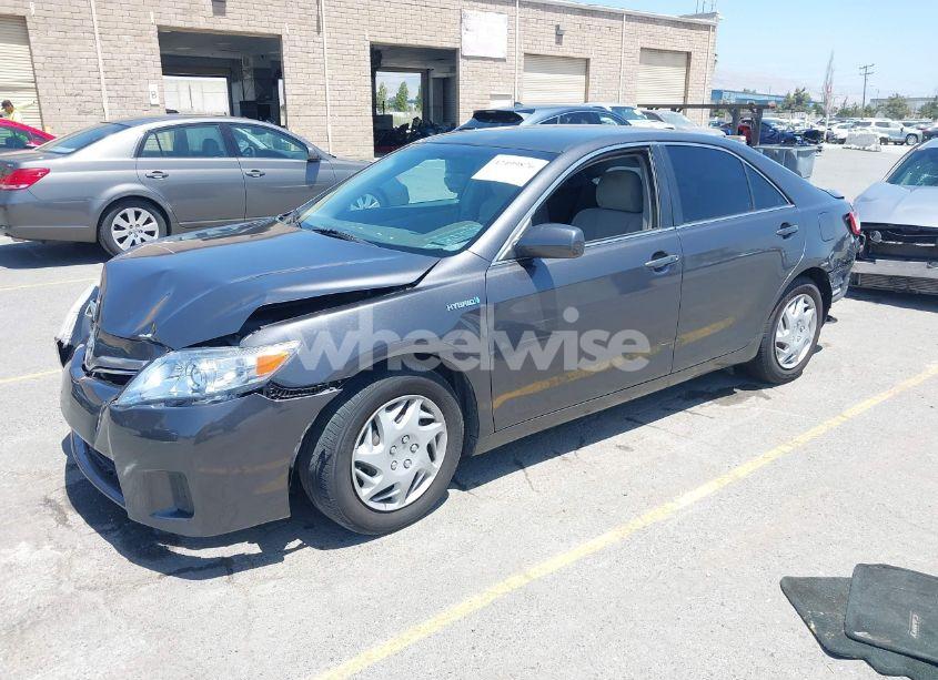 Photo 2 of 2010 Toyota Camry HYBRID (VIN 4T1BB3EK1AU116098)