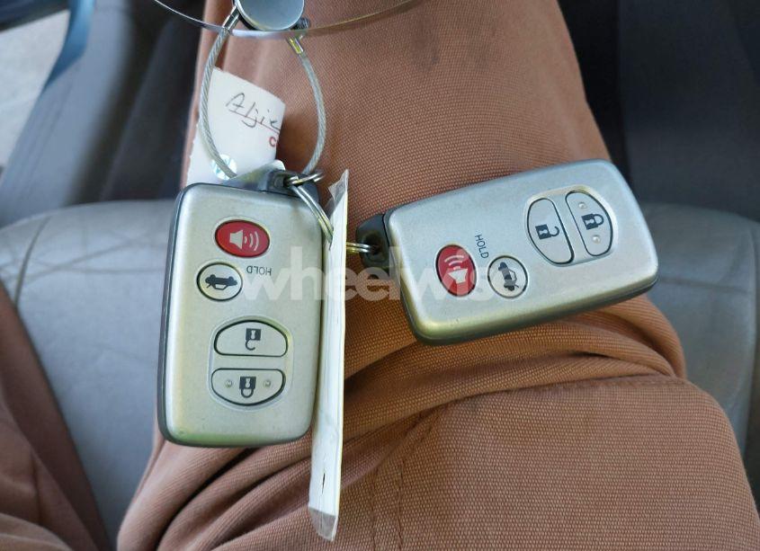 Photo 11 of 2010 Toyota Camry HYBRID (VIN 4T1BB3EK1AU124380)