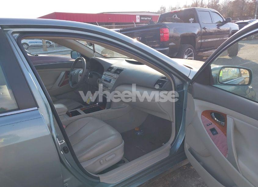 Photo 5 of 2010 Toyota Camry HYBRID (VIN 4T1BB3EK1AU124380)