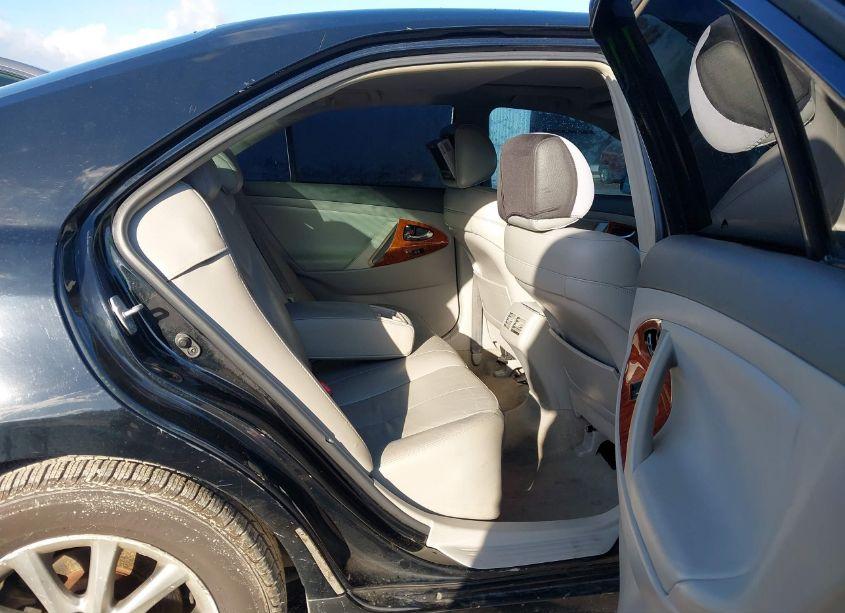 Photo 8 of 2011 Toyota Camry HYBRID (VIN 4T1BB3EK1BU129936)