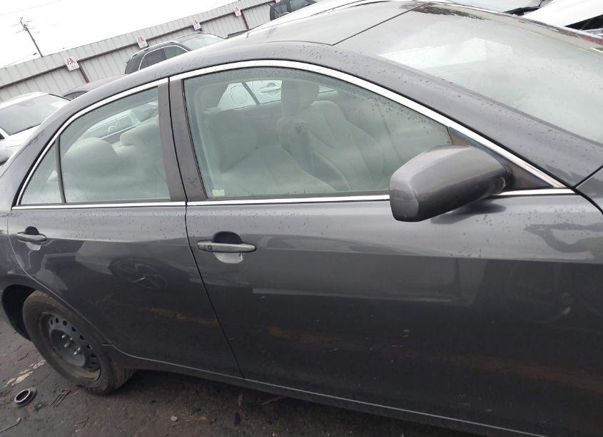 Photo 13 of 2011 Toyota Camry HYBRID (VIN 4T1BB3EK1BU142024)